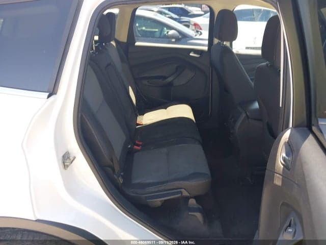 2017 FORD ESCAPE SE 4