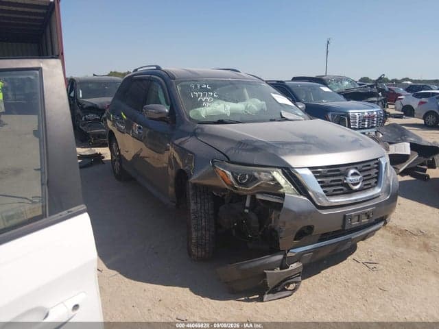 2019 NISSAN PATHFINDER SV 1