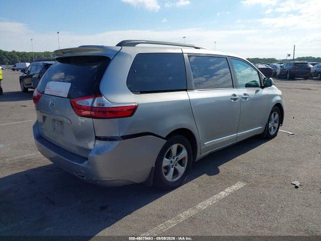 2017 TOYOTA SIENNA LE 8 PASSENGER 4