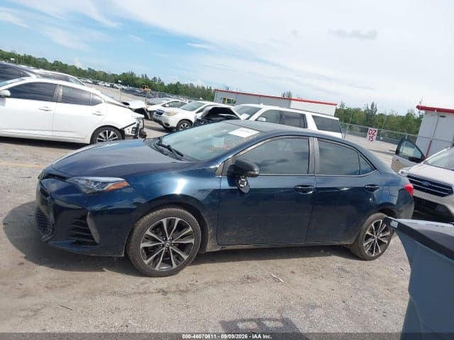 2019 TOYOTA COROLLA SE 14