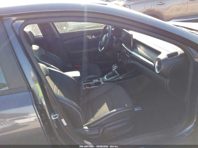2022 KIA FORTE GT-LINE 5