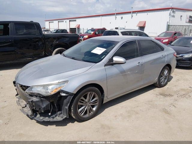2017 TOYOTA CAMRY SE 2