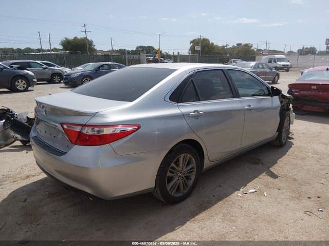 2017 TOYOTA CAMRY SE 4