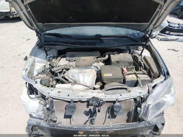 2017 TOYOTA CAMRY SE 10