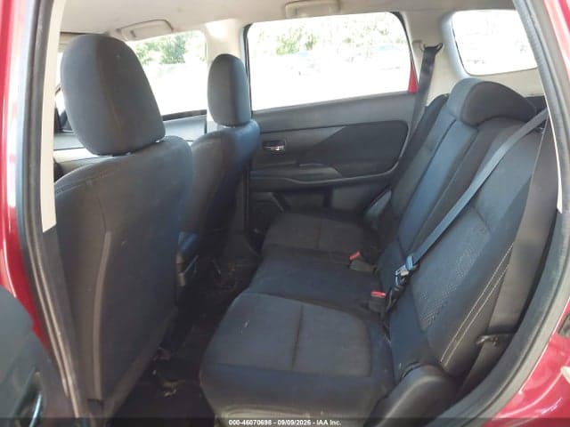 2018 MITSUBISHI OUTLANDER ES 8