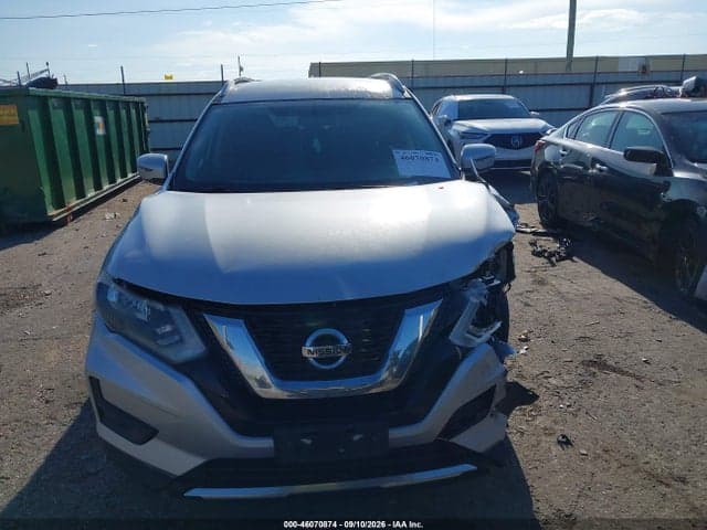 2017 NISSAN ROGUE SV 11