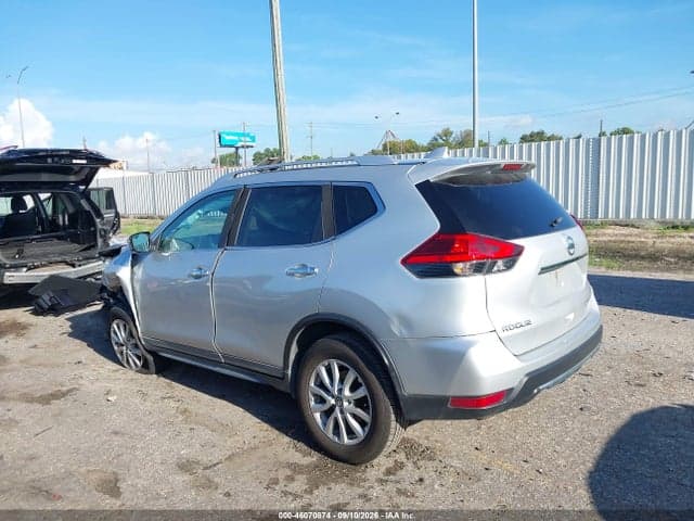 2017 NISSAN ROGUE SV 13