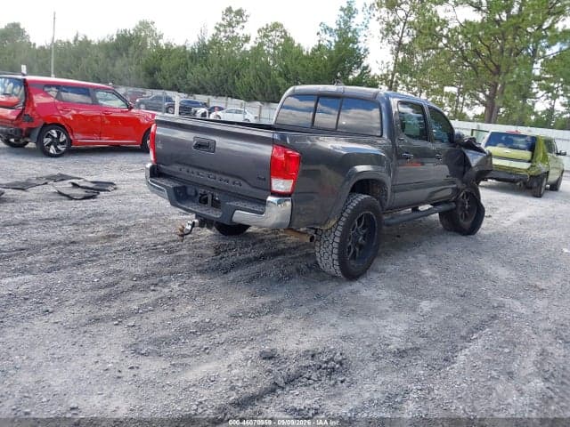 2017 TOYOTA TACOMA SR5 V6 4