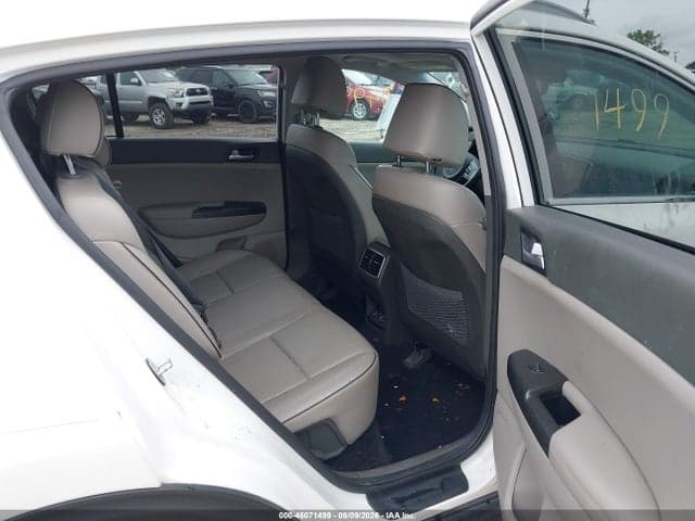 2017 KIA SPORTAGE EX 8