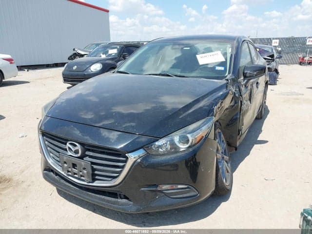 2018 MAZDA MAZDA3 TOURING 2