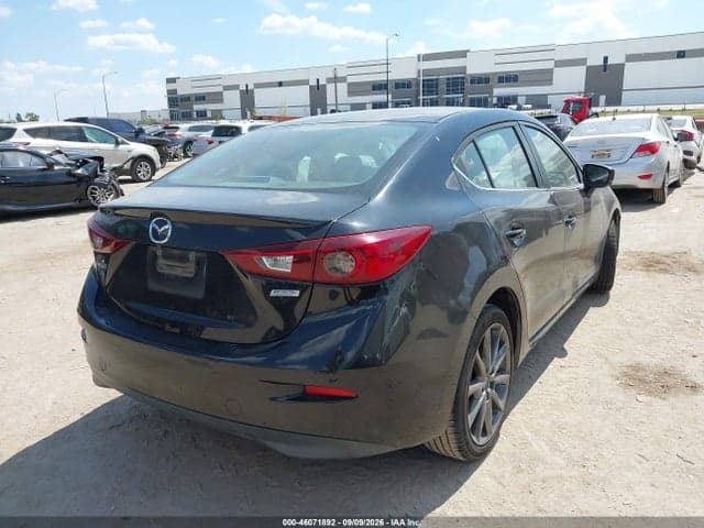 2018 MAZDA MAZDA3 TOURING 4