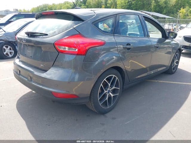 2017 FORD FOCUS SEL 4