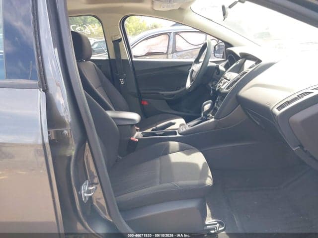 2017 FORD FOCUS SEL 5