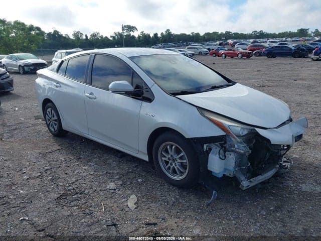 2017 TOYOTA PRIUS FOUR 1