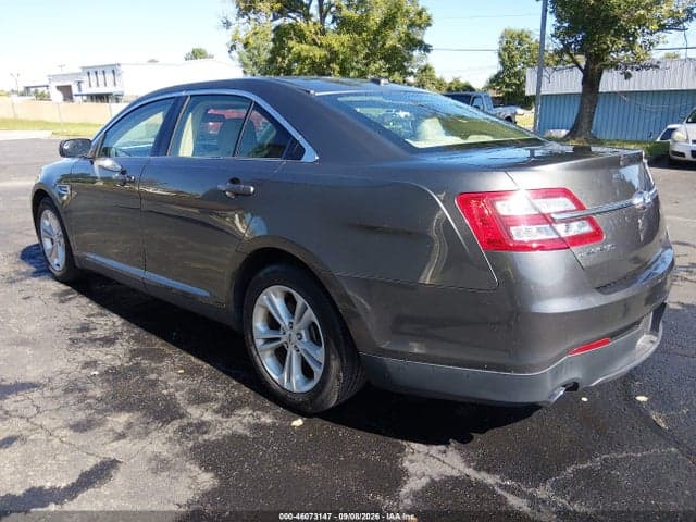 2017 FORD TAURUS SE 3