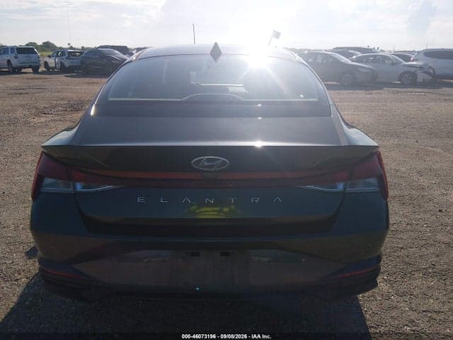 2021 HYUNDAI ELANTRA SE 16