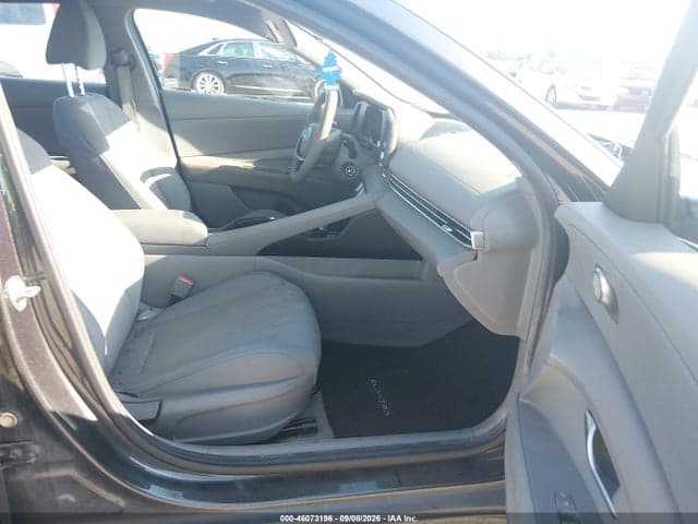 2021 HYUNDAI ELANTRA SE 5