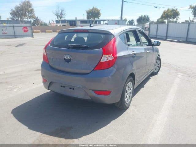 2017 HYUNDAI ACCENT SE 4