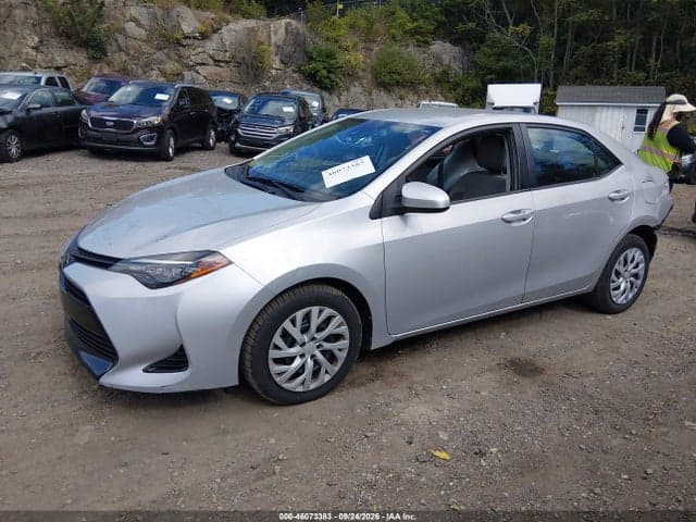 2017 TOYOTA COROLLA LE 2