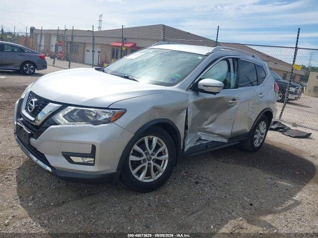 2017 NISSAN ROGUE SV 2