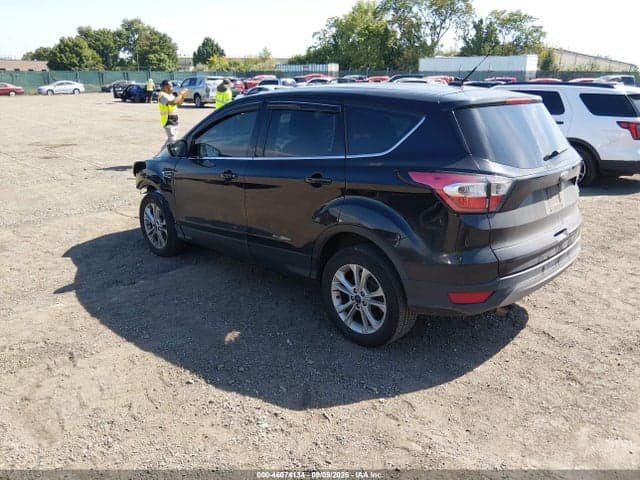2017 FORD ESCAPE SE 3