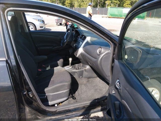2019 NISSAN VERSA 1.6 SV 5