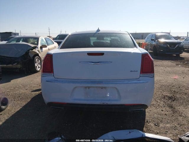 2017 CHRYSLER 300 LIMITED 17