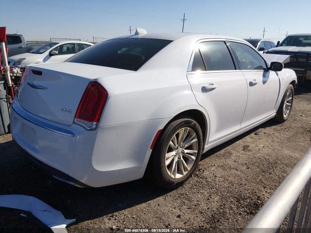 2017 CHRYSLER 300 LIMITED 4