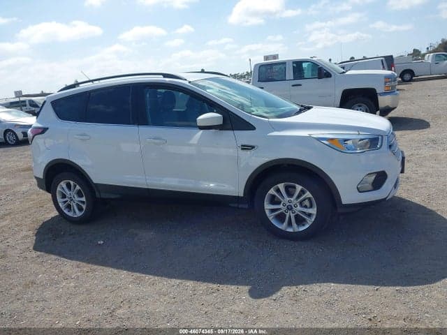 2018 FORD ESCAPE SE 14