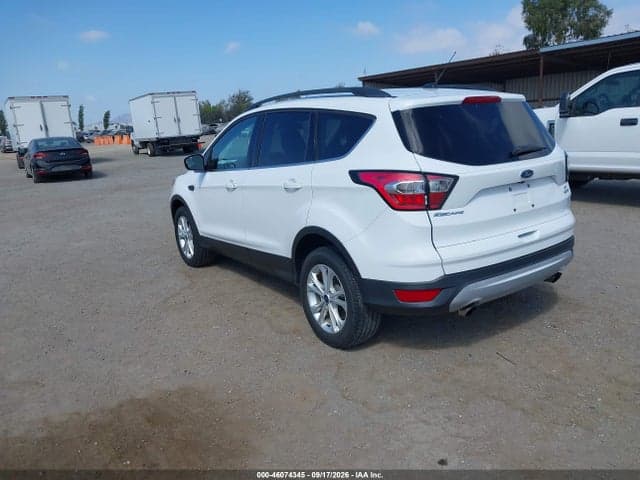 2018 FORD ESCAPE SE 3