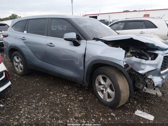 2024 TOYOTA HIGHLANDER LE 13