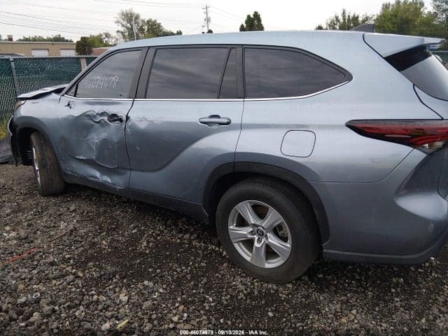 2024 TOYOTA HIGHLANDER LE 14