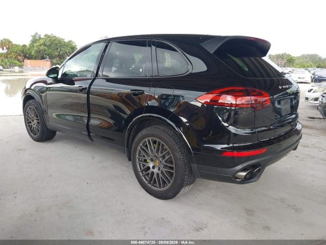 2017 PORSCHE CAYENNE E-HYBRID S PLATINUM EDITION 3
