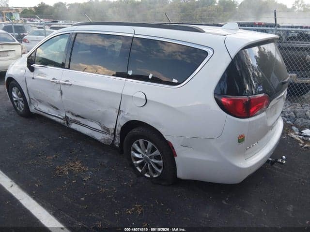 2017 CHRYSLER PACIFICA TOURING-L 3