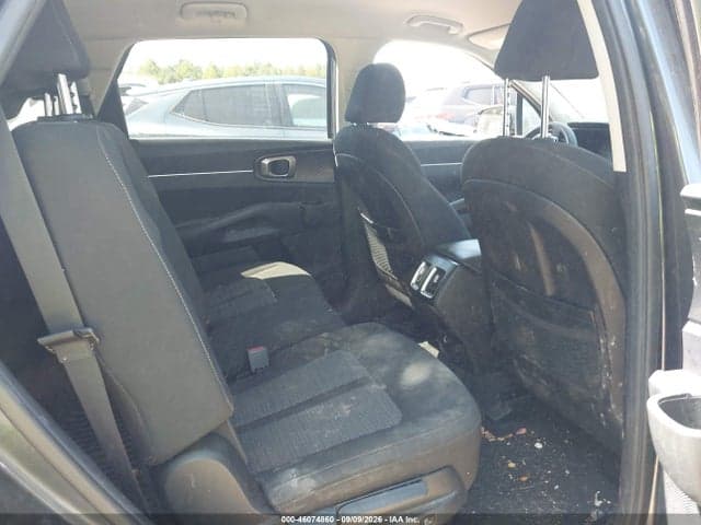 2021 KIA SORENTO LX 8