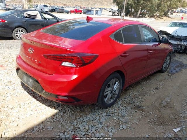 2020 HYUNDAI ELANTRA SEL 4
