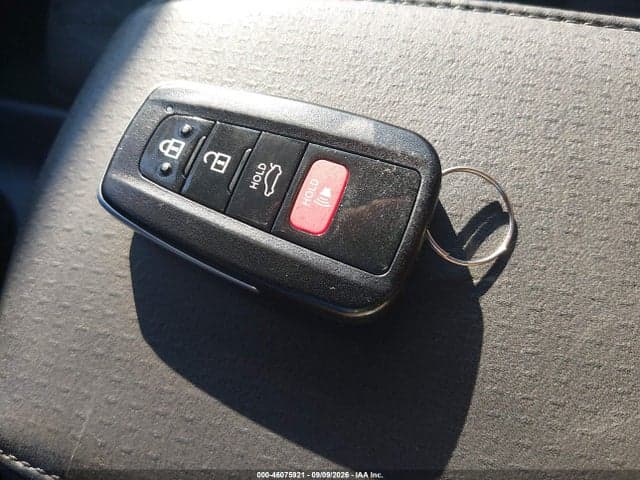 2017 TOYOTA PRIUS TWO 11
