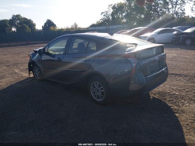 2017 TOYOTA PRIUS TWO 3