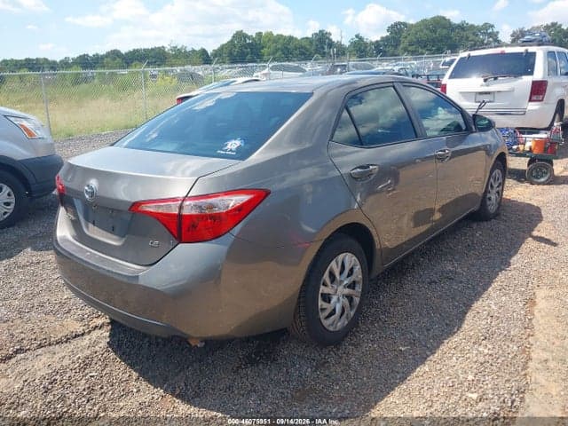 2017 TOYOTA COROLLA LE 4