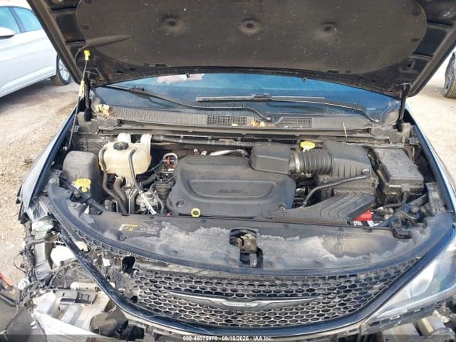 2020 CHRYSLER PACIFICA TOURING 10