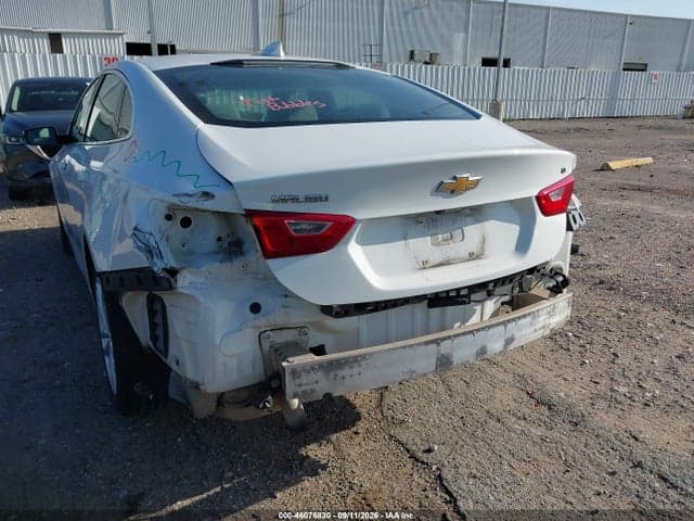 2017 CHEVROLET MALIBU 1LT 17