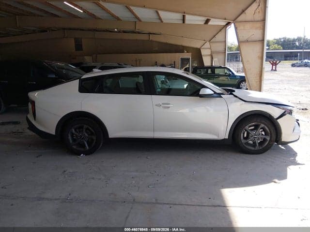 2025 KIA K4 LXS 13