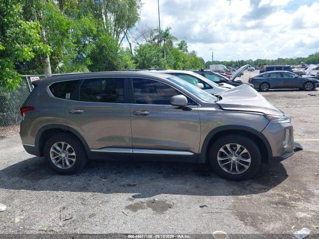 2019 HYUNDAI SANTA FE SE 12