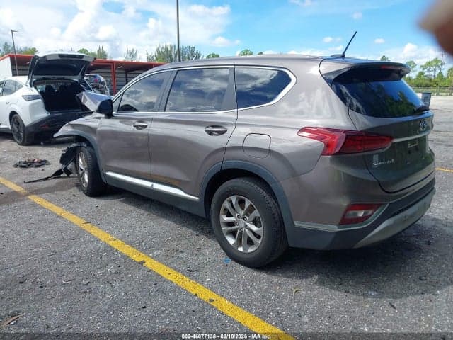 2019 HYUNDAI SANTA FE SE 3