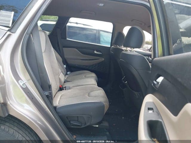 2019 HYUNDAI SANTA FE SE 8