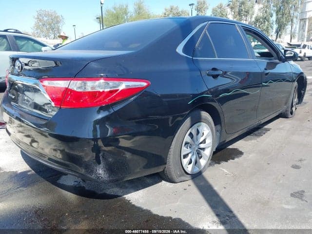 2017 TOYOTA CAMRY LE 4
