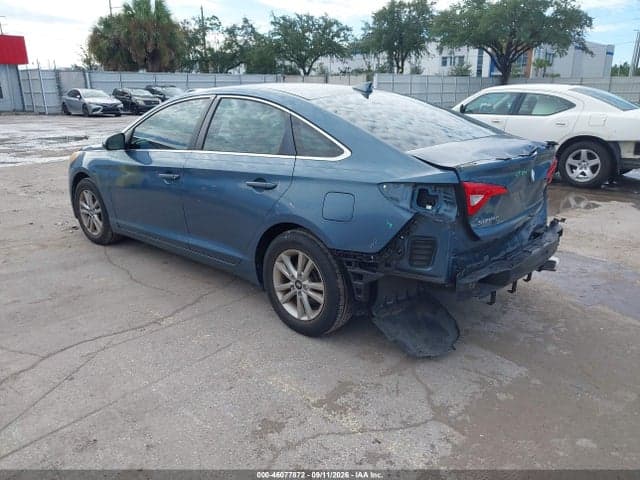 2017 HYUNDAI SONATA SE 4