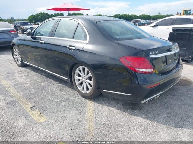 2017 MERCEDES-BENZ E 300 3