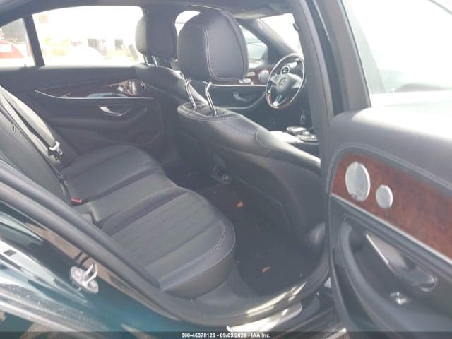 2017 MERCEDES-BENZ E 300 8