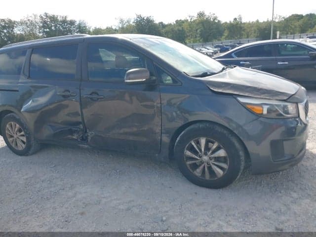 2017 KIA SEDONA LX 6